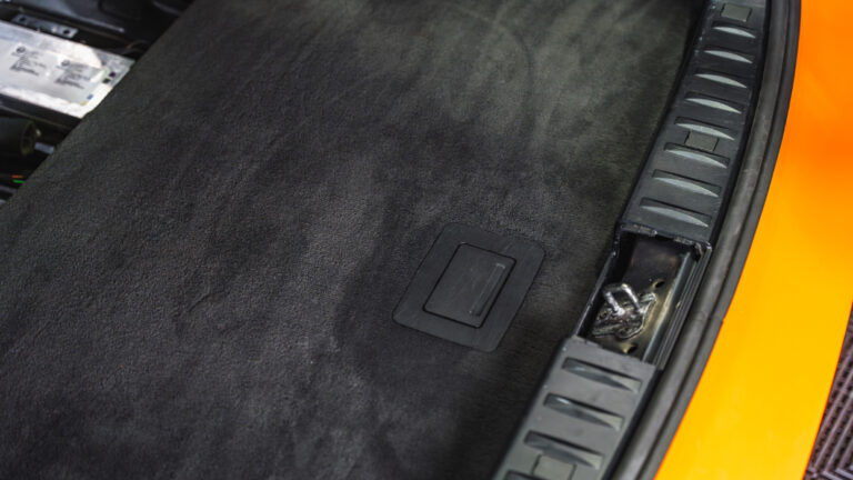 E91 Interior Install-13